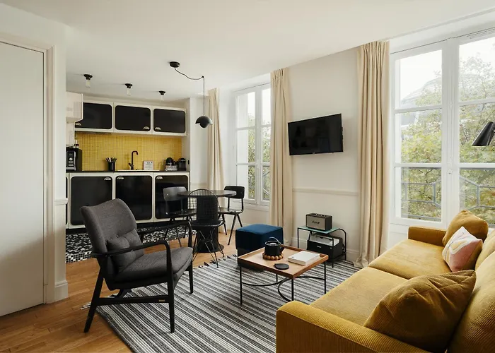 My Maison In Paris - Louvre